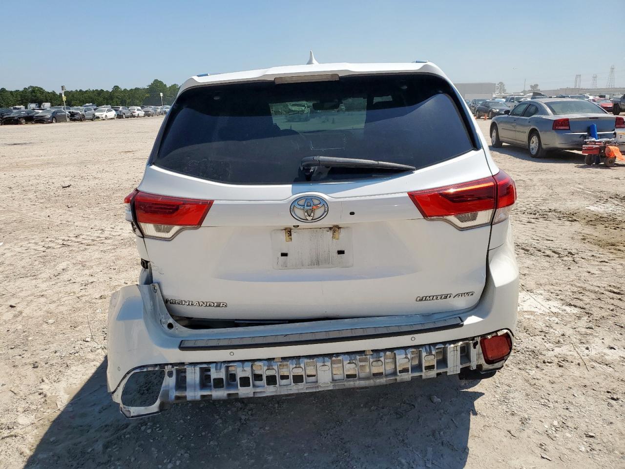 2018 TOYOTA HIGHLANDER