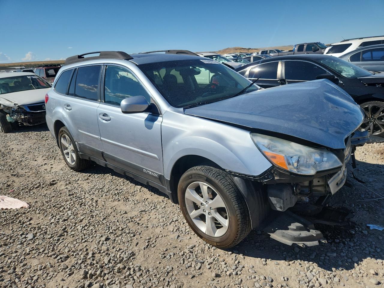 2013 SUBARU Outback