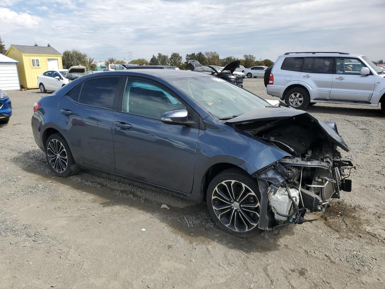 2016 TOYOTA COROLLA