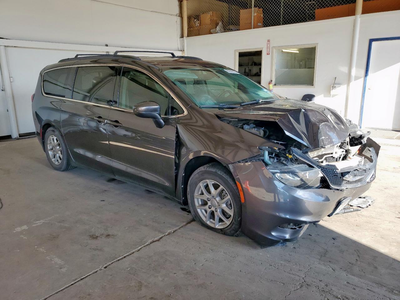 2020 CHRYSLER Voyager