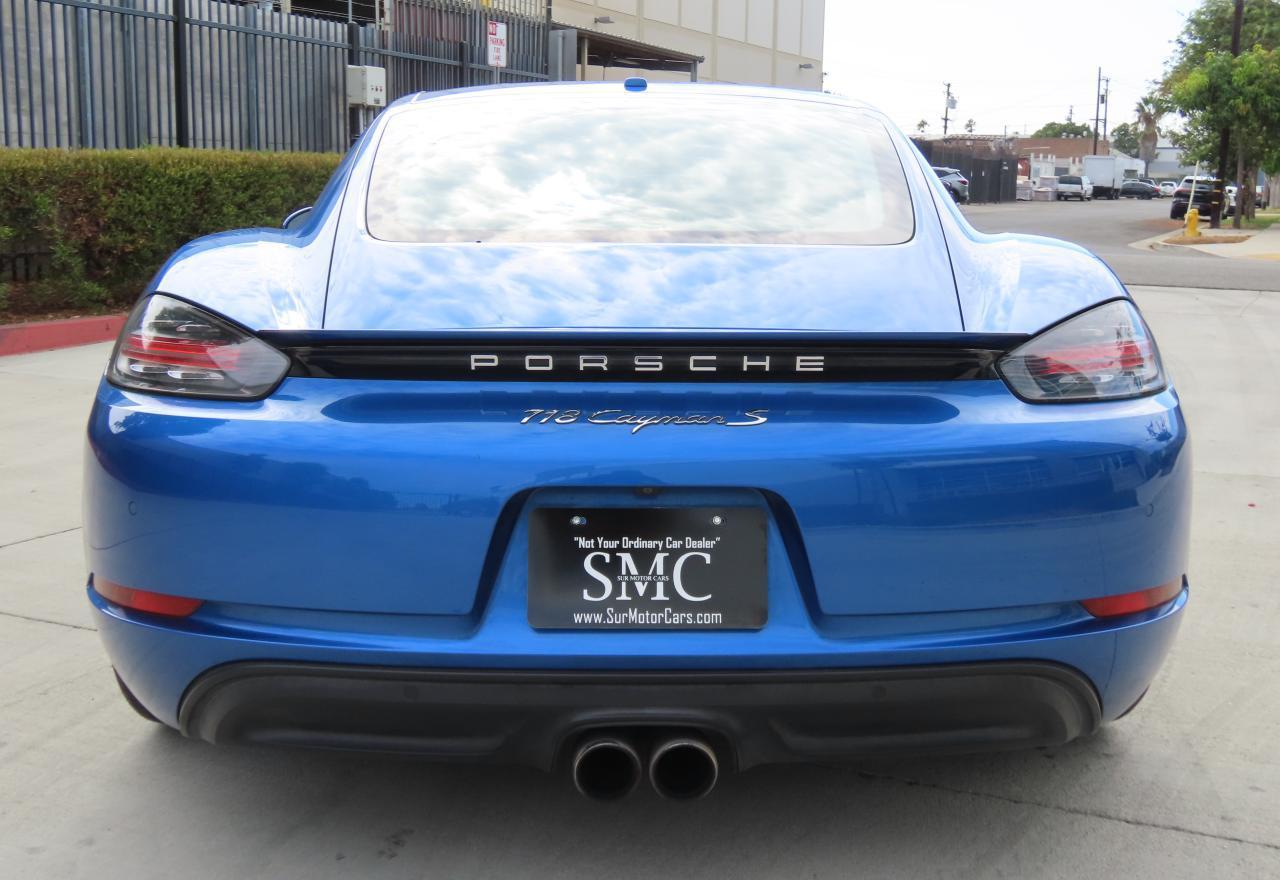 2017 PORSCHE Cayman