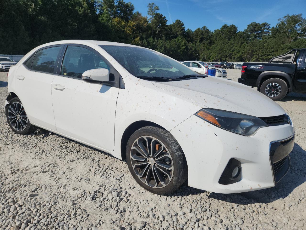 2015 TOYOTA COROLLA
