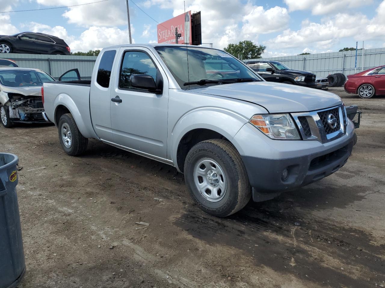 2016 NISSAN Frontier