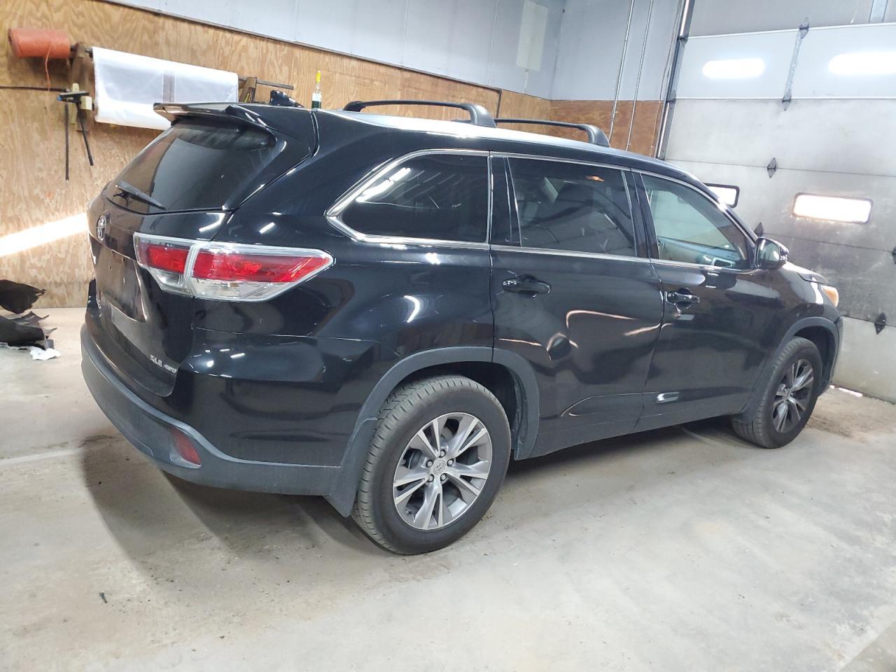 2014 TOYOTA HIGHLANDER