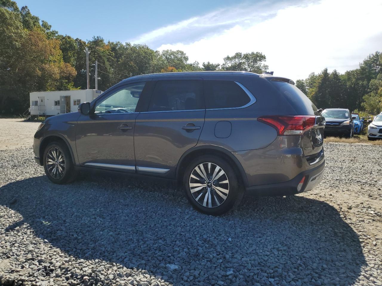 2019 MITSUBISHI outlander