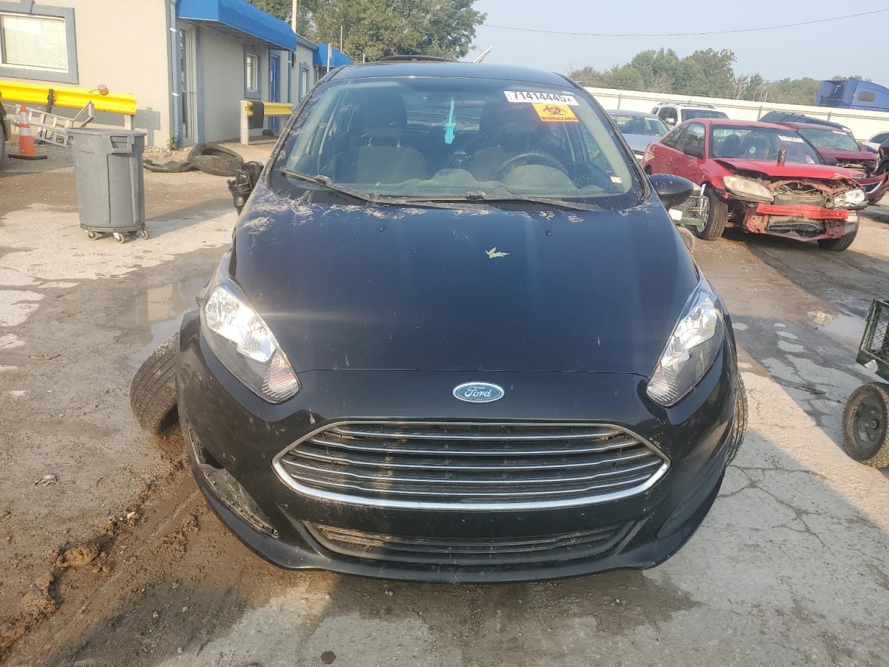2016 FORD Fiesta