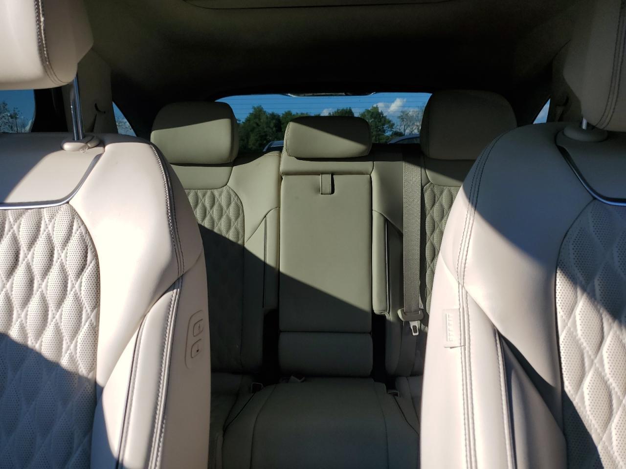 2022 GENESIS GV70