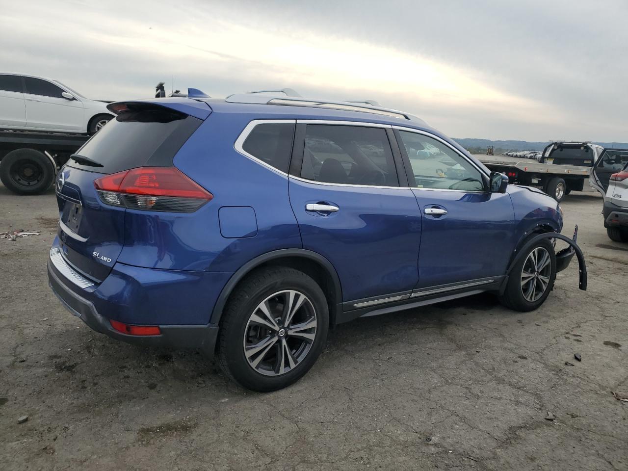 2018 NISSAN ROGUE