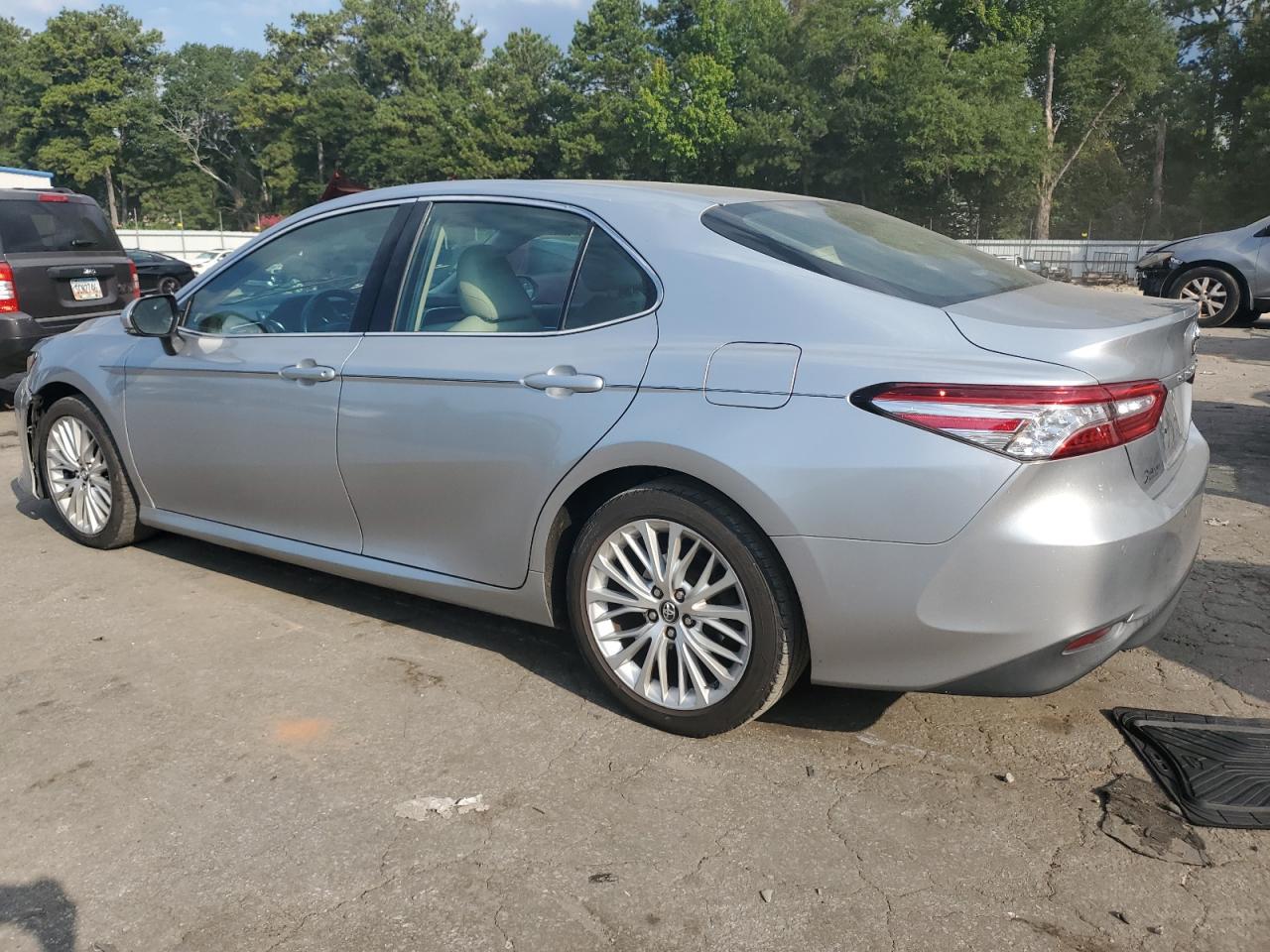 2018 TOYOTA CAMRY