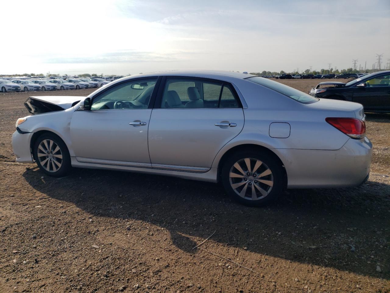 2012 TOYOTA Avalon