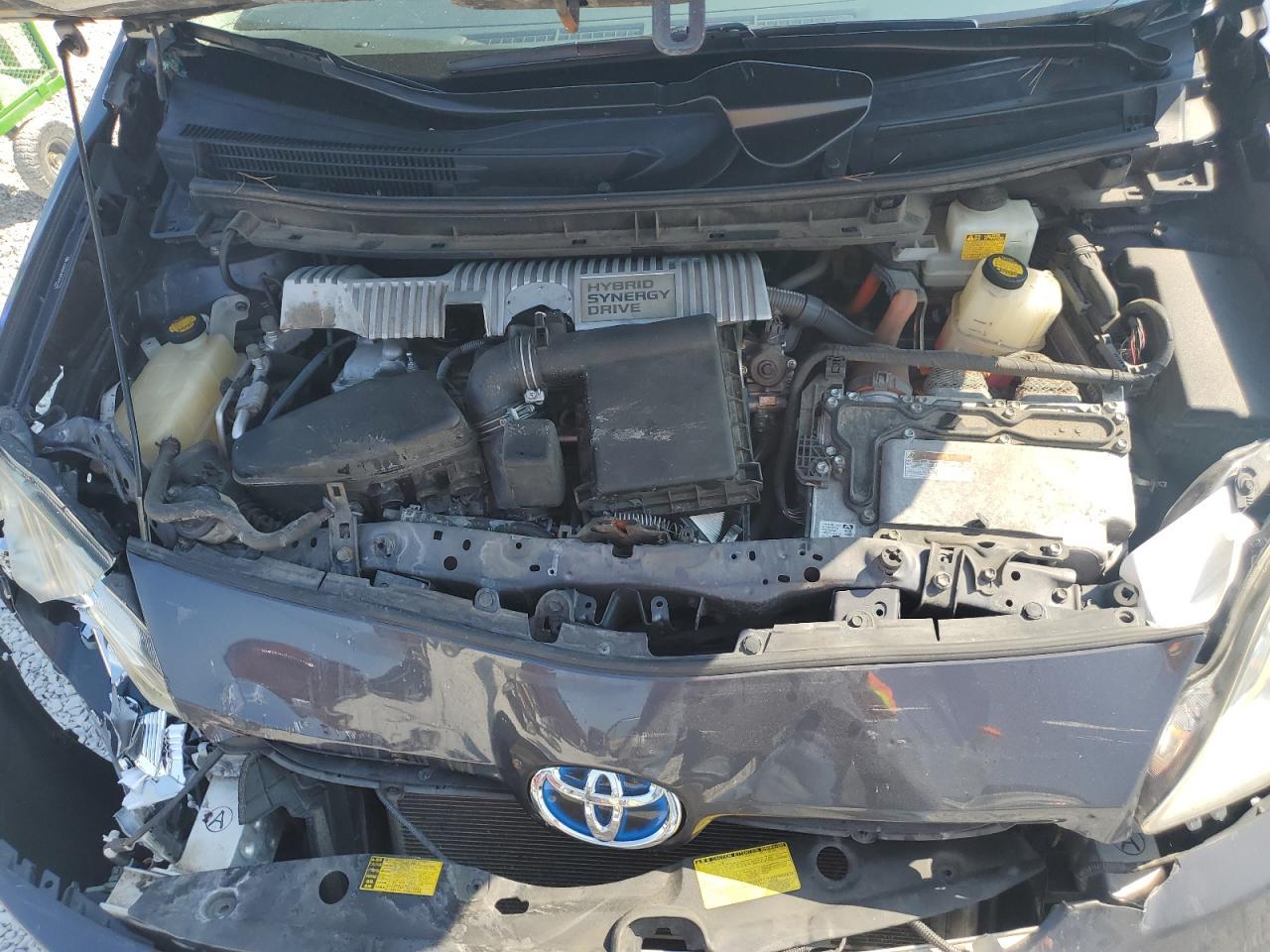 2011 TOYOTA PRIUS