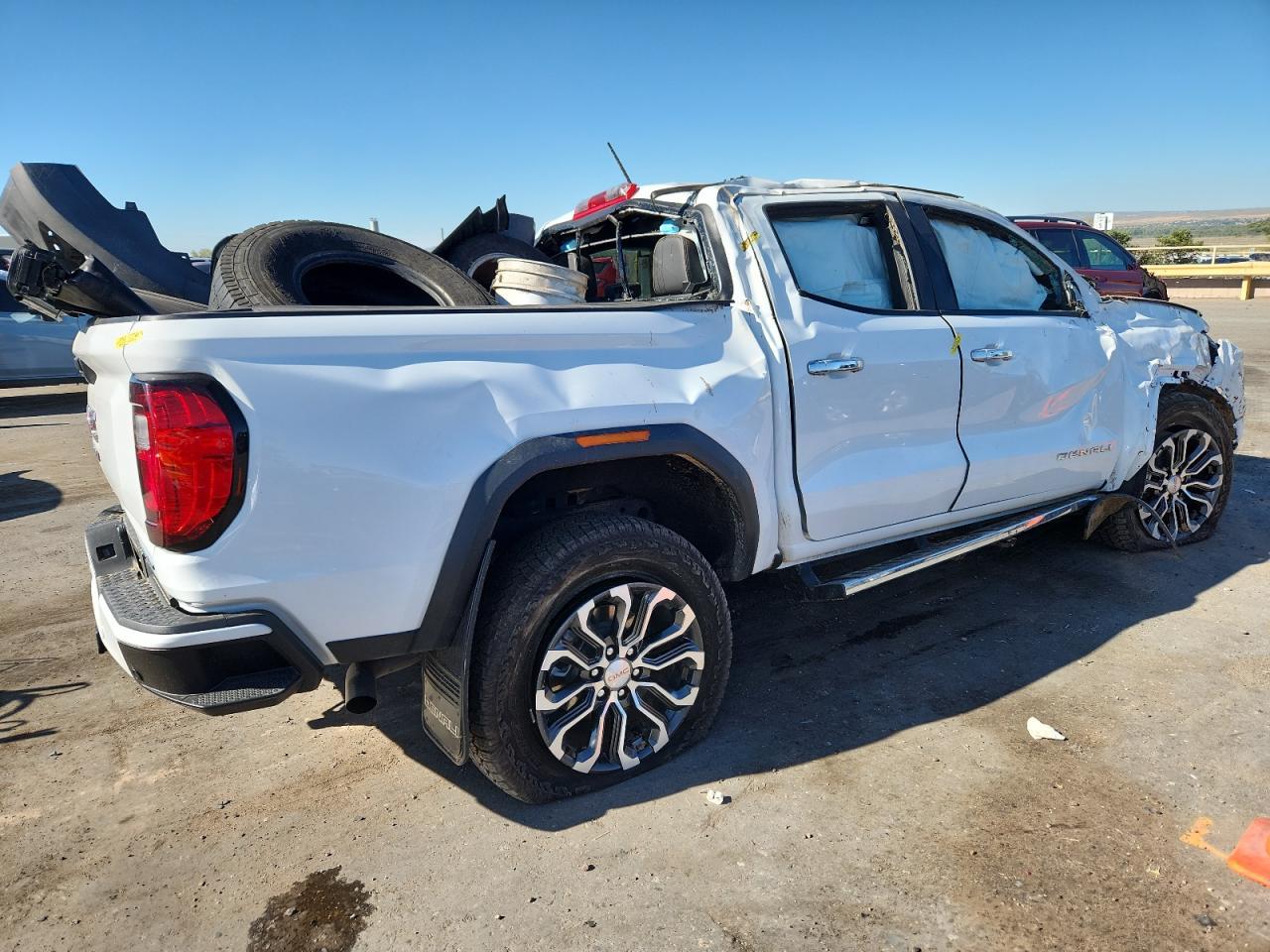 2024 GMC CANYON