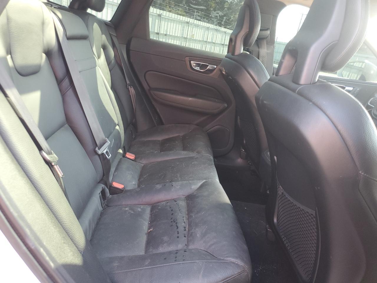 2018 VOLVO XC60