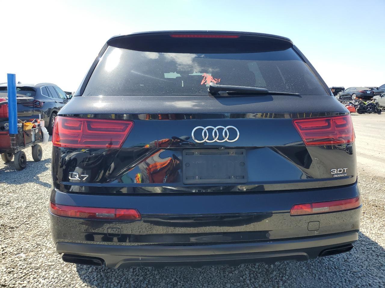 2018 AUDI Q7