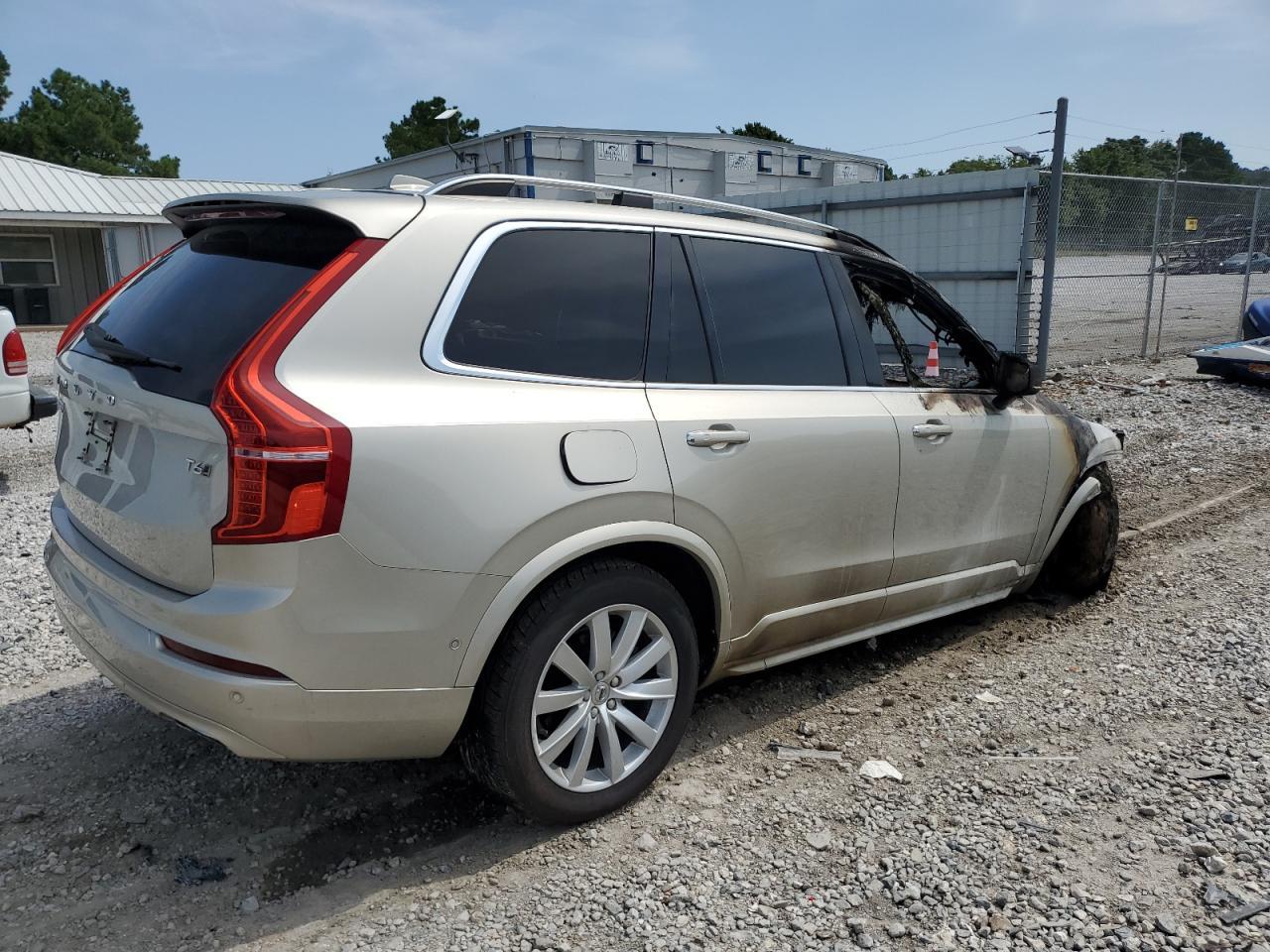 2016 VOLVO XC90