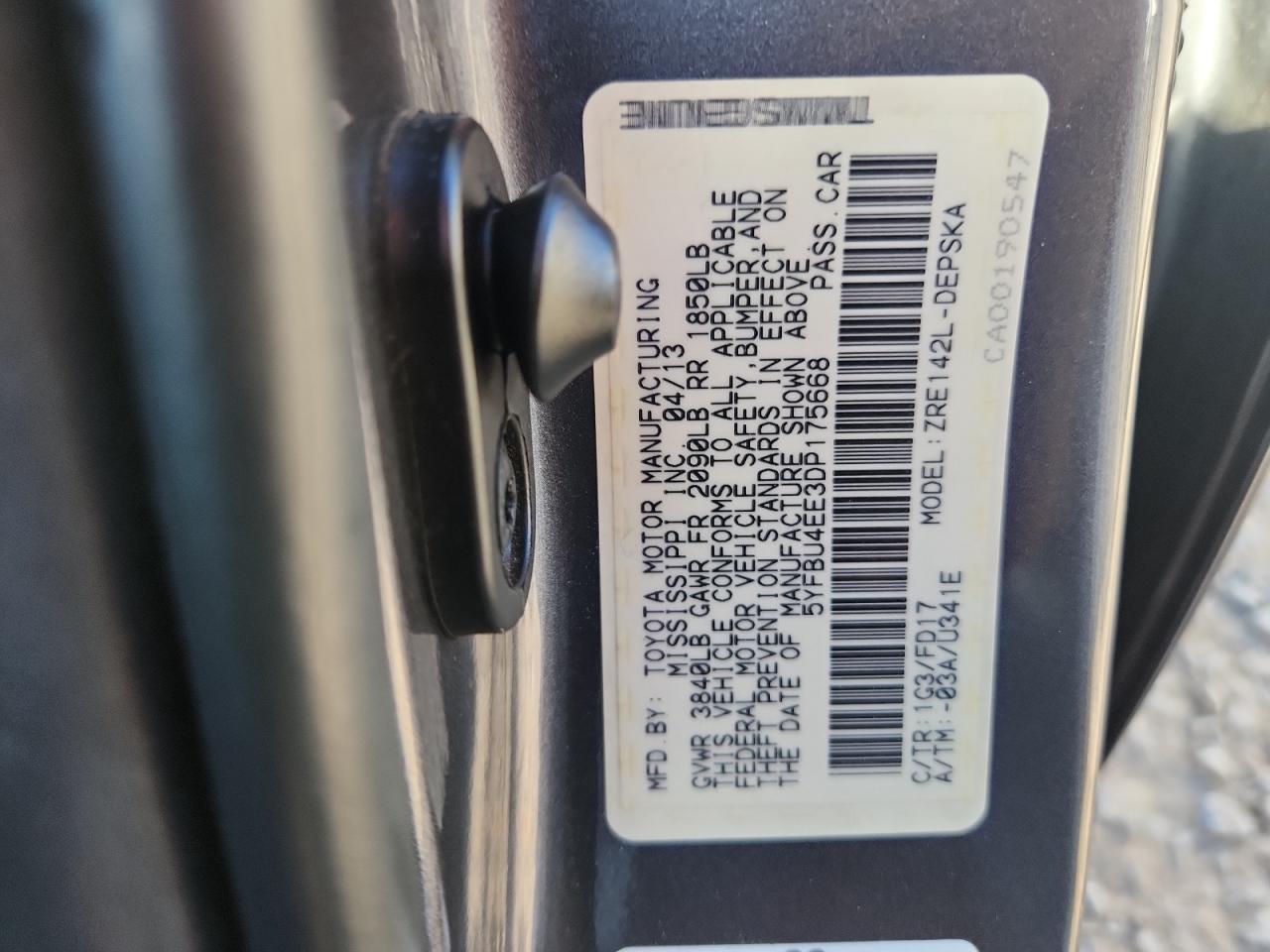 2013 TOYOTA COROLLA