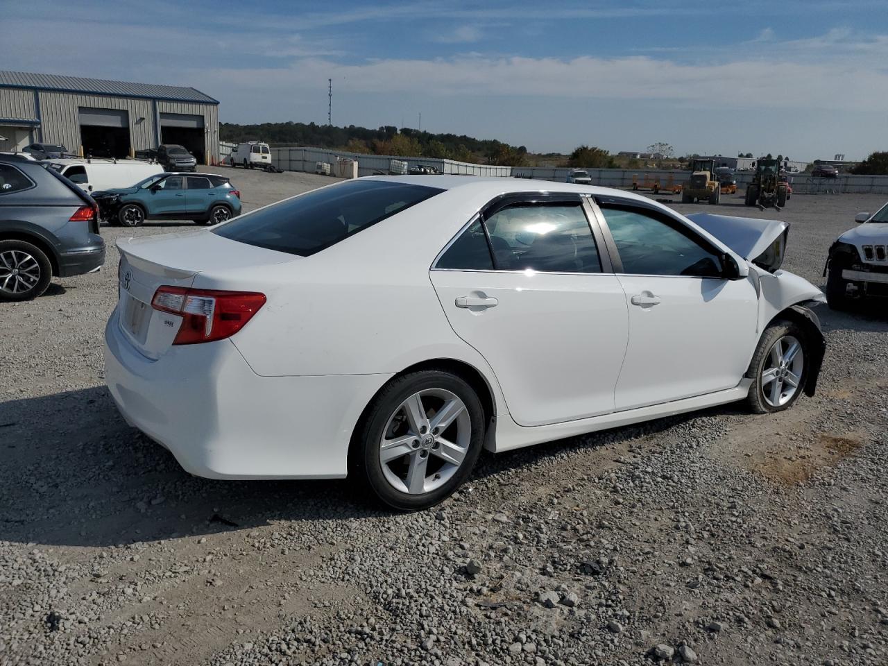 2013 TOYOTA CAMRY