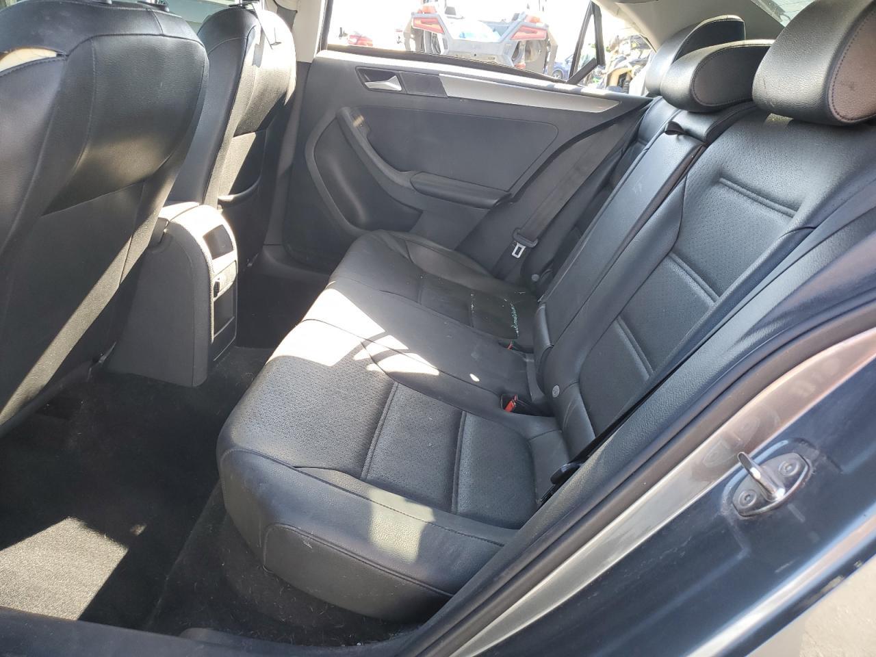 2017 VOLKSWAGEN JETTA