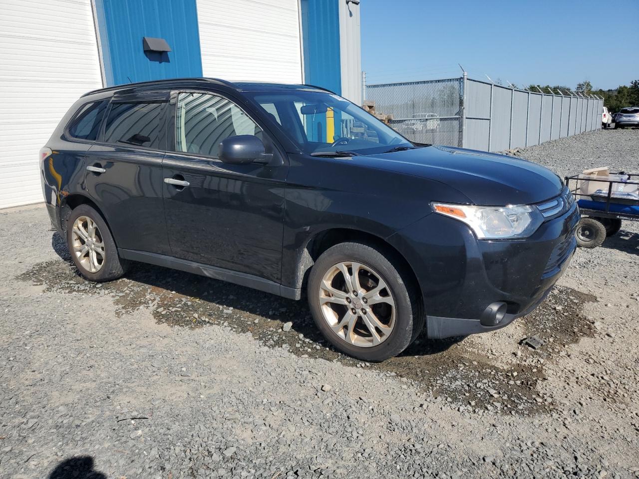2014 MITSUBISHI outlander