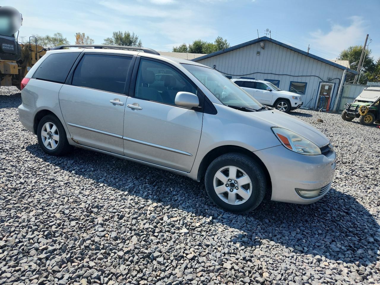 2004 TOYOTA SIENNA