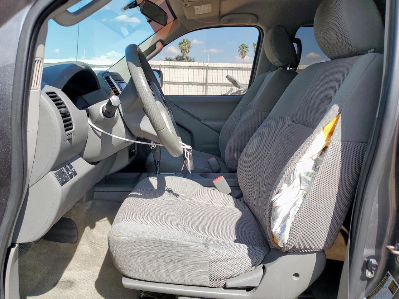 2016 NISSAN Frontier