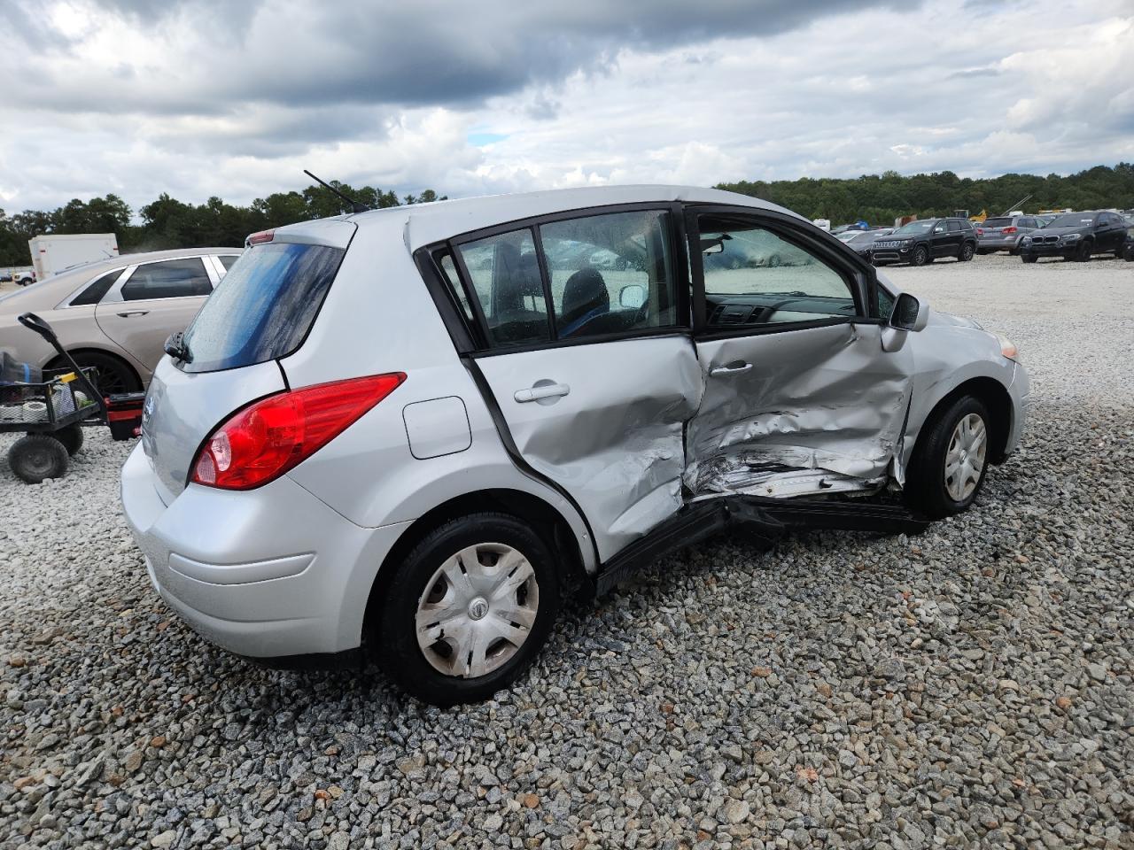 2012 NISSAN VERSA