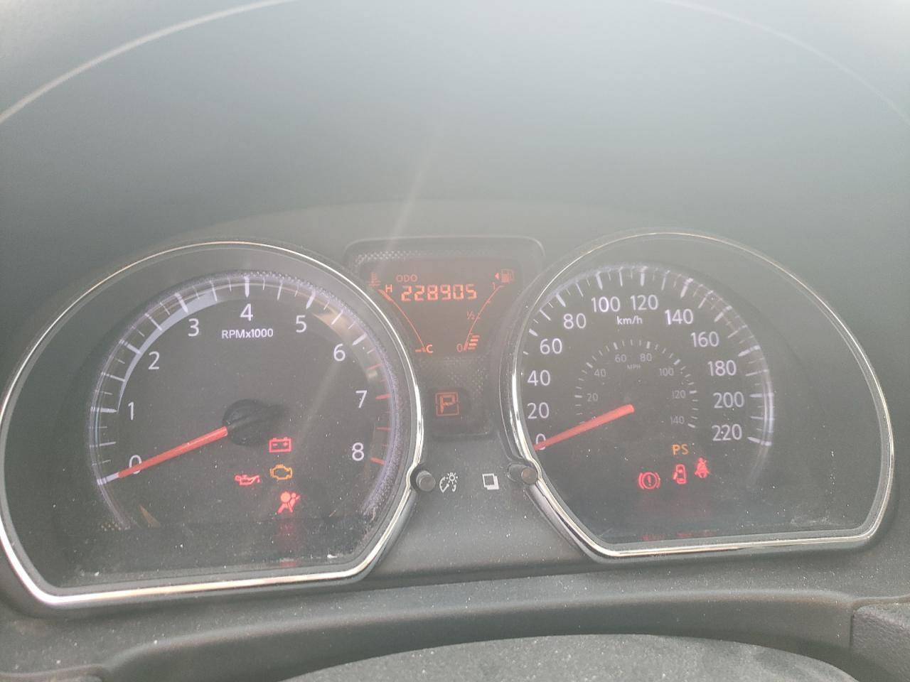 2014 NISSAN VERSA