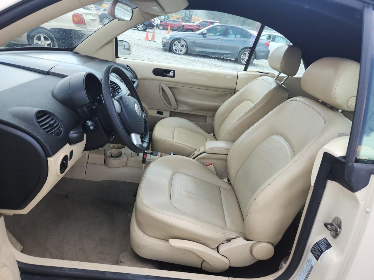 2003 VOLKSWAGEN Beetle