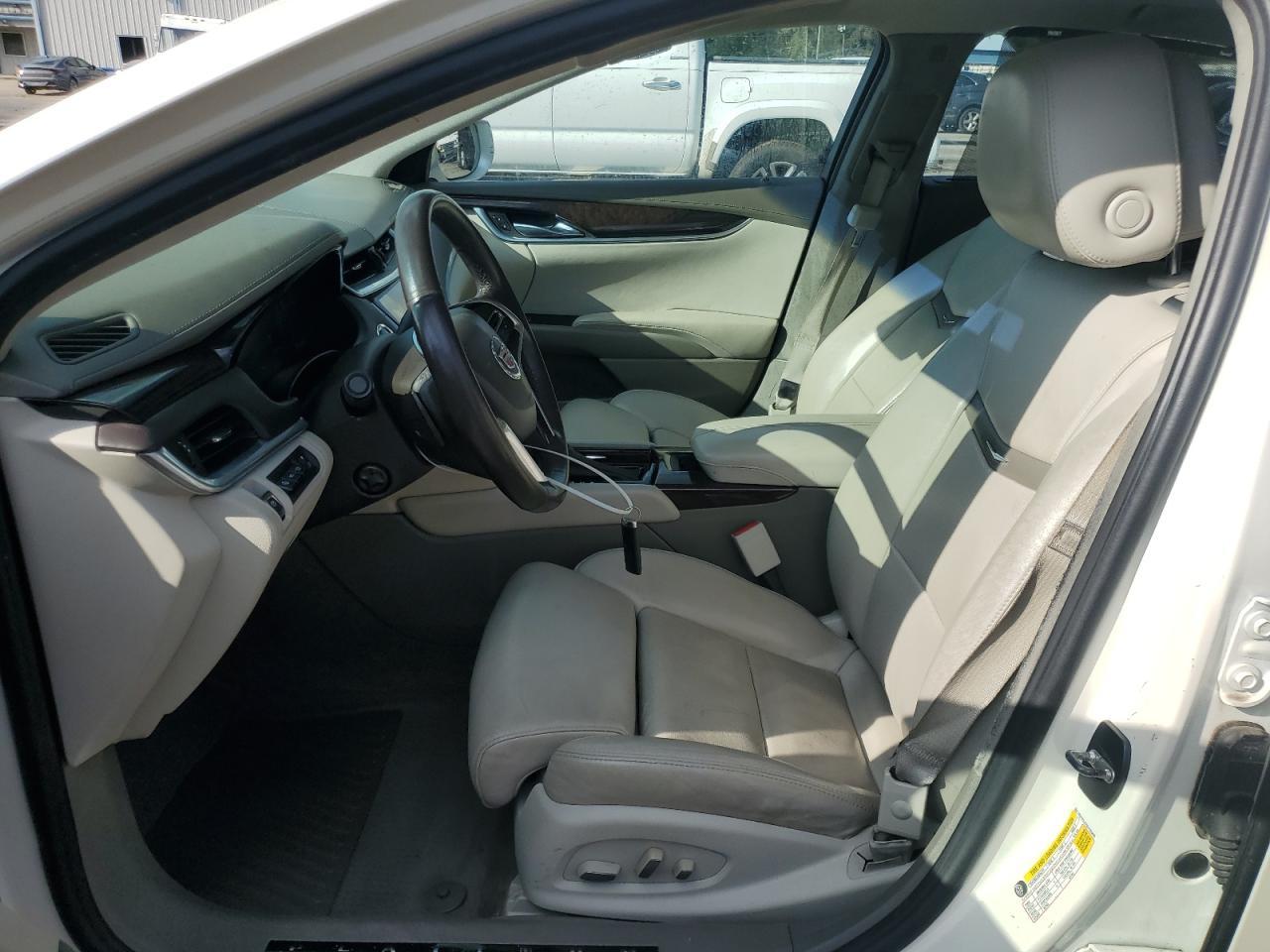 2013 CADILLAC XTS