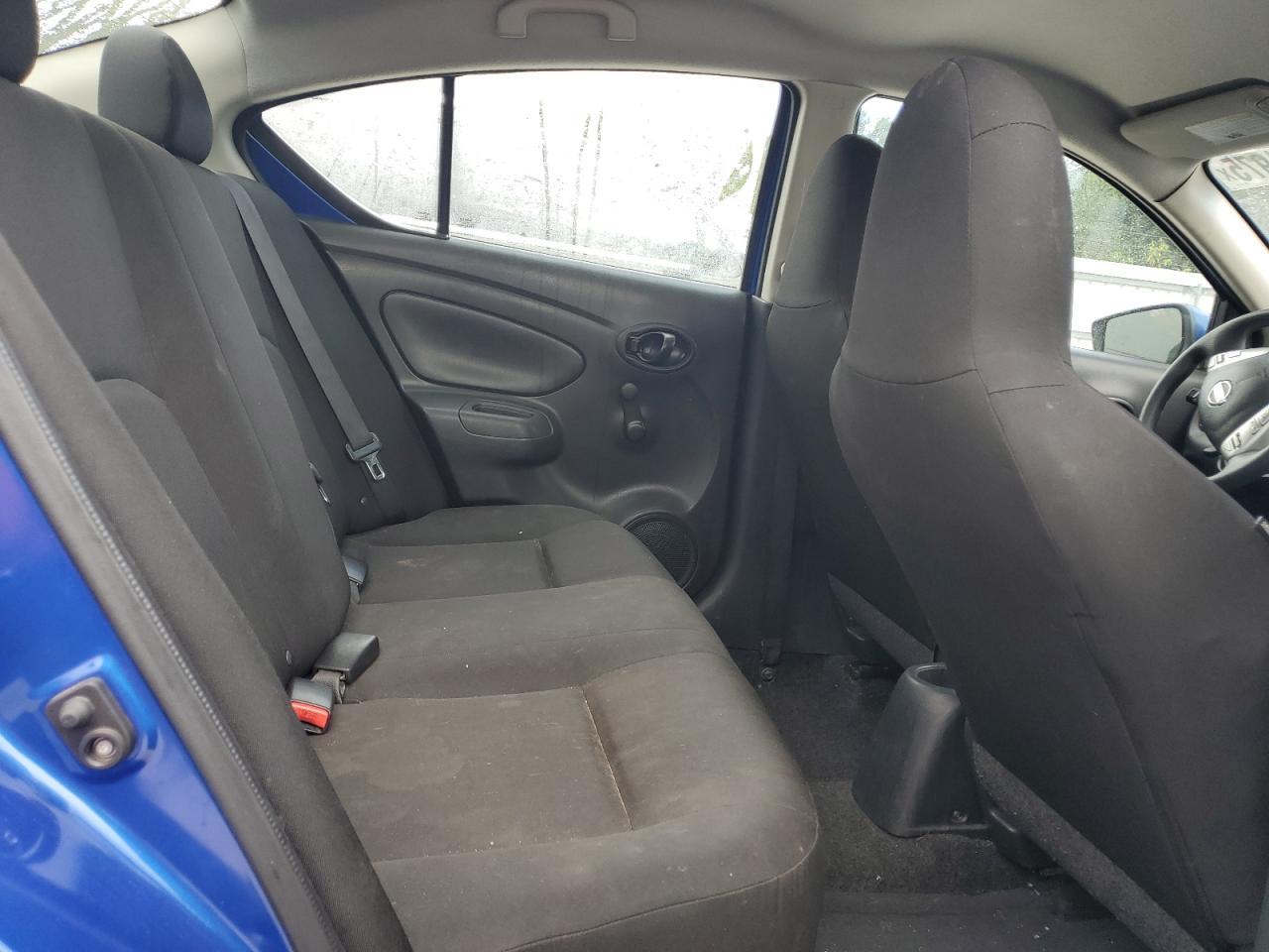 2016 NISSAN VERSA