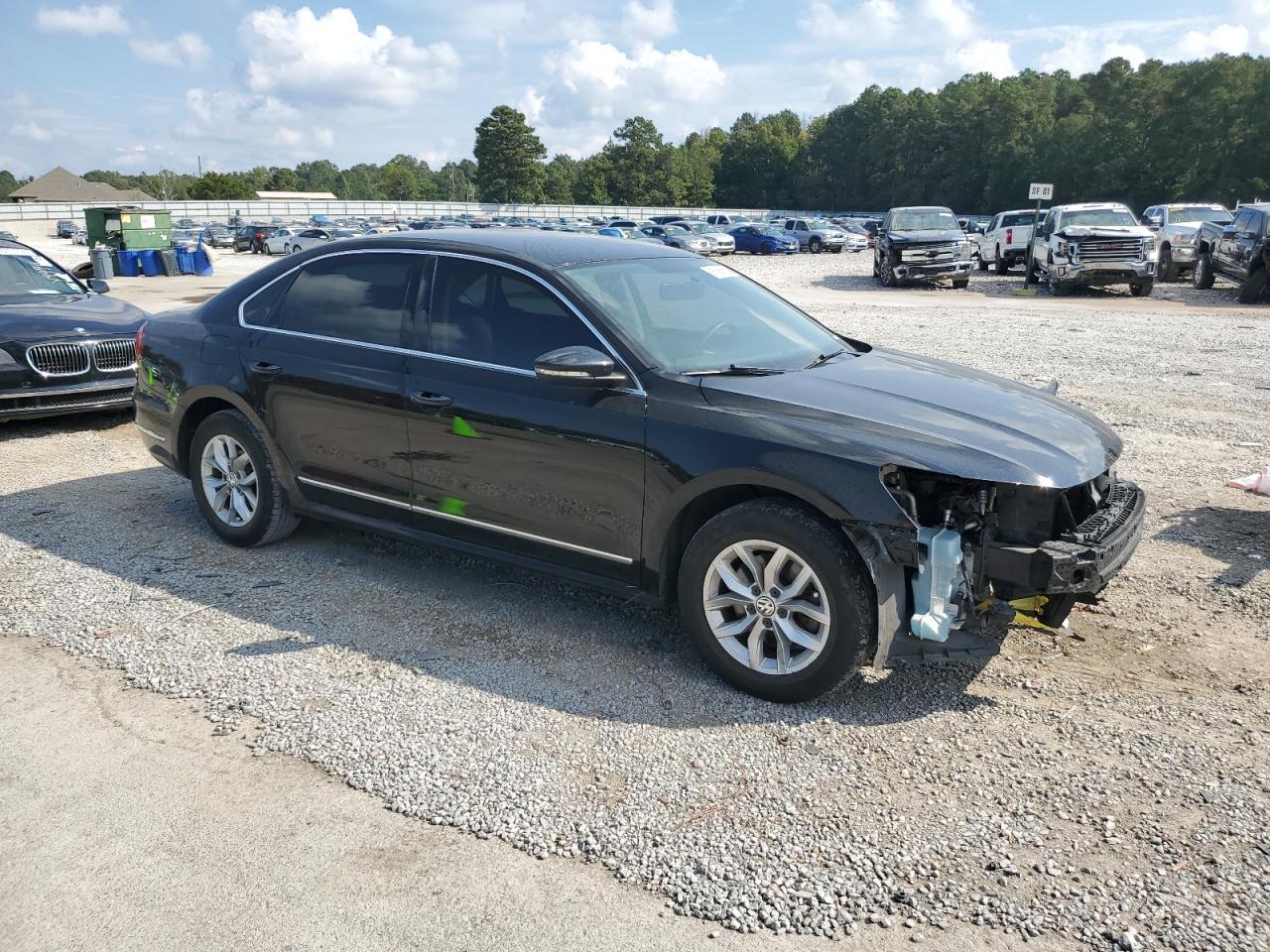 2016 VOLKSWAGEN Passat