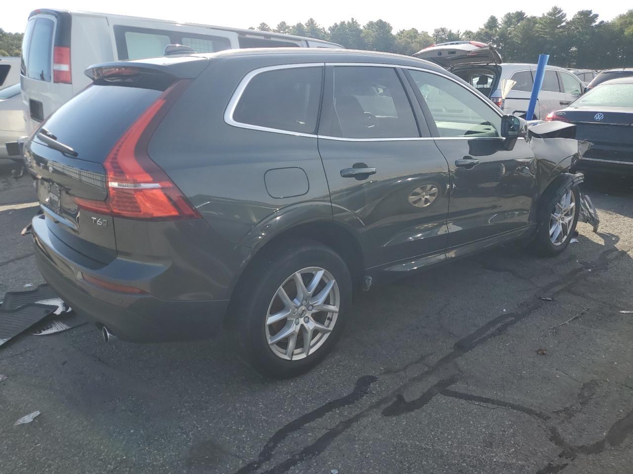 2021 VOLVO XC60