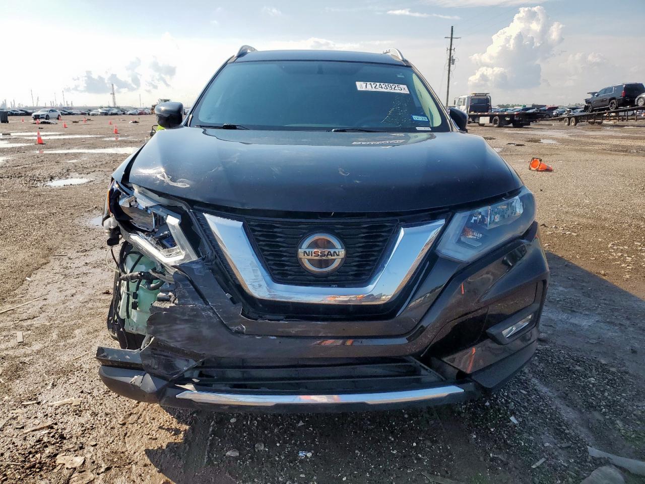 2018 NISSAN ROGUE
