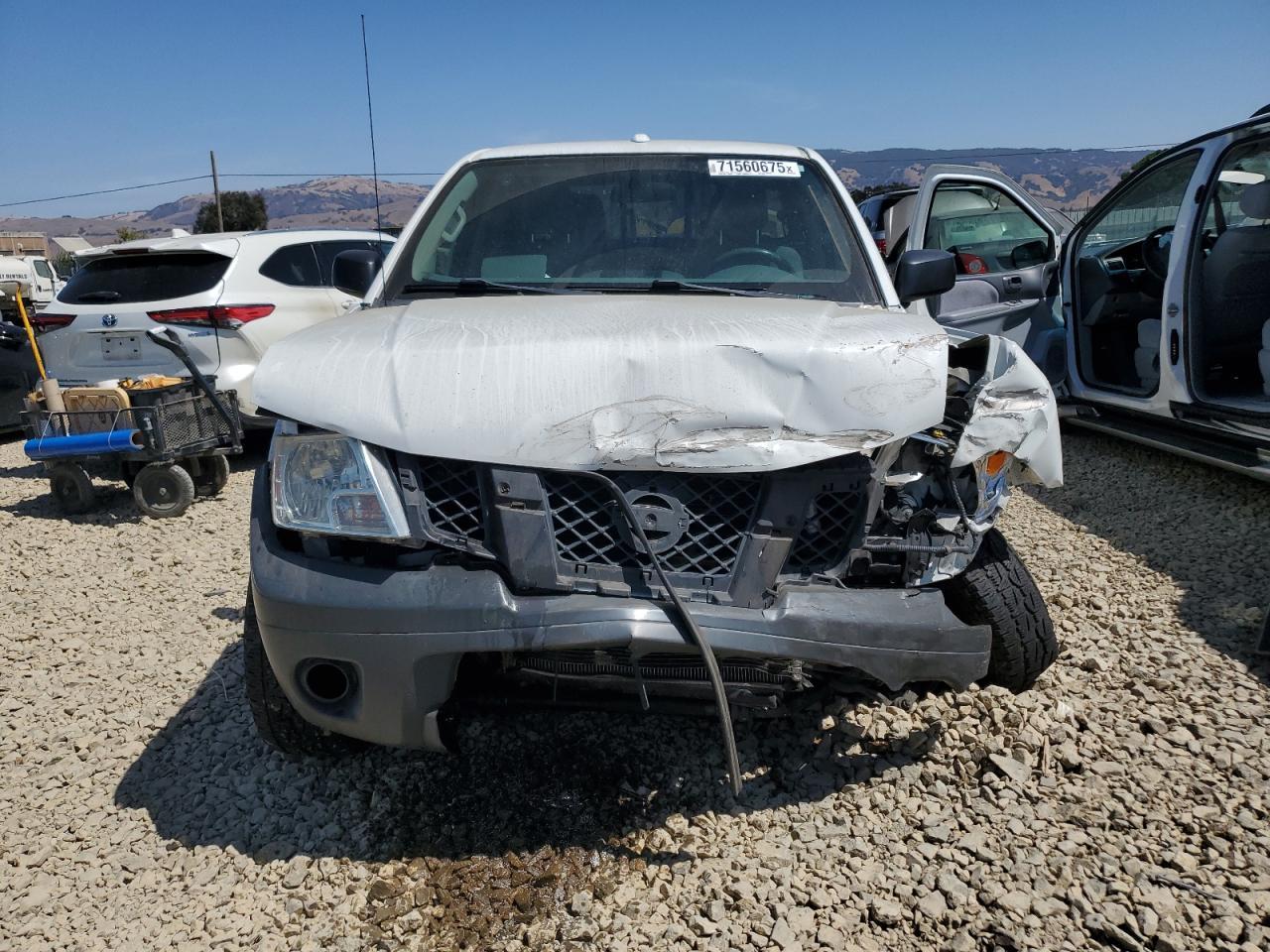 2015 NISSAN Frontier
