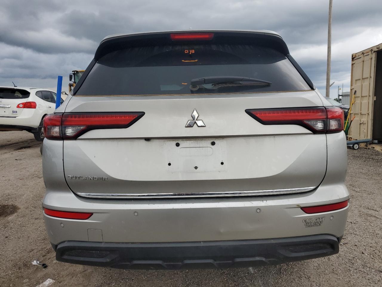 2022 MITSUBISHI outlander