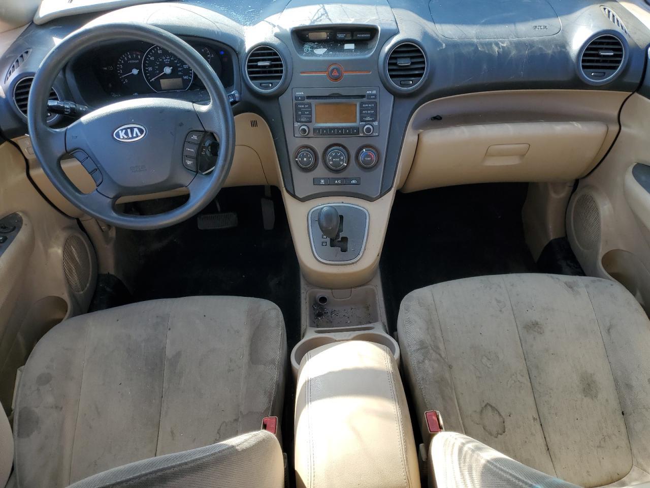 2009 KIA RONDO