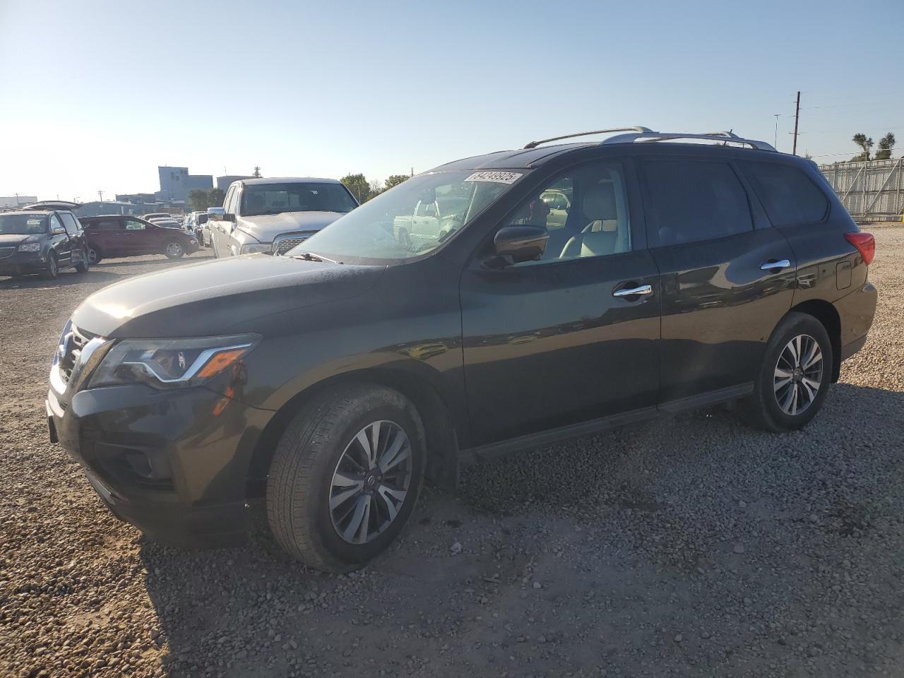 2017 NISSAN PATHFINDER