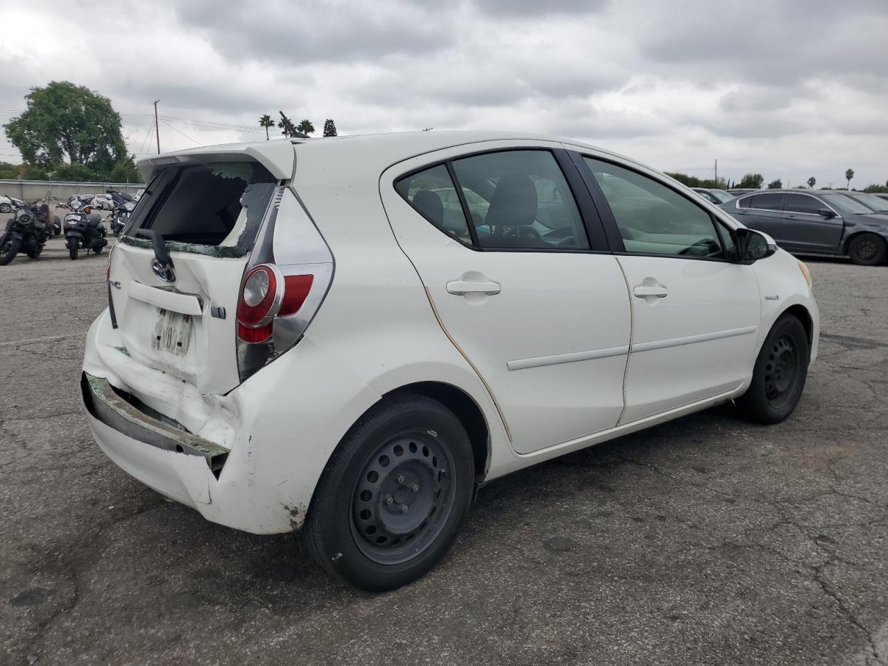 2012 TOYOTA Prius c