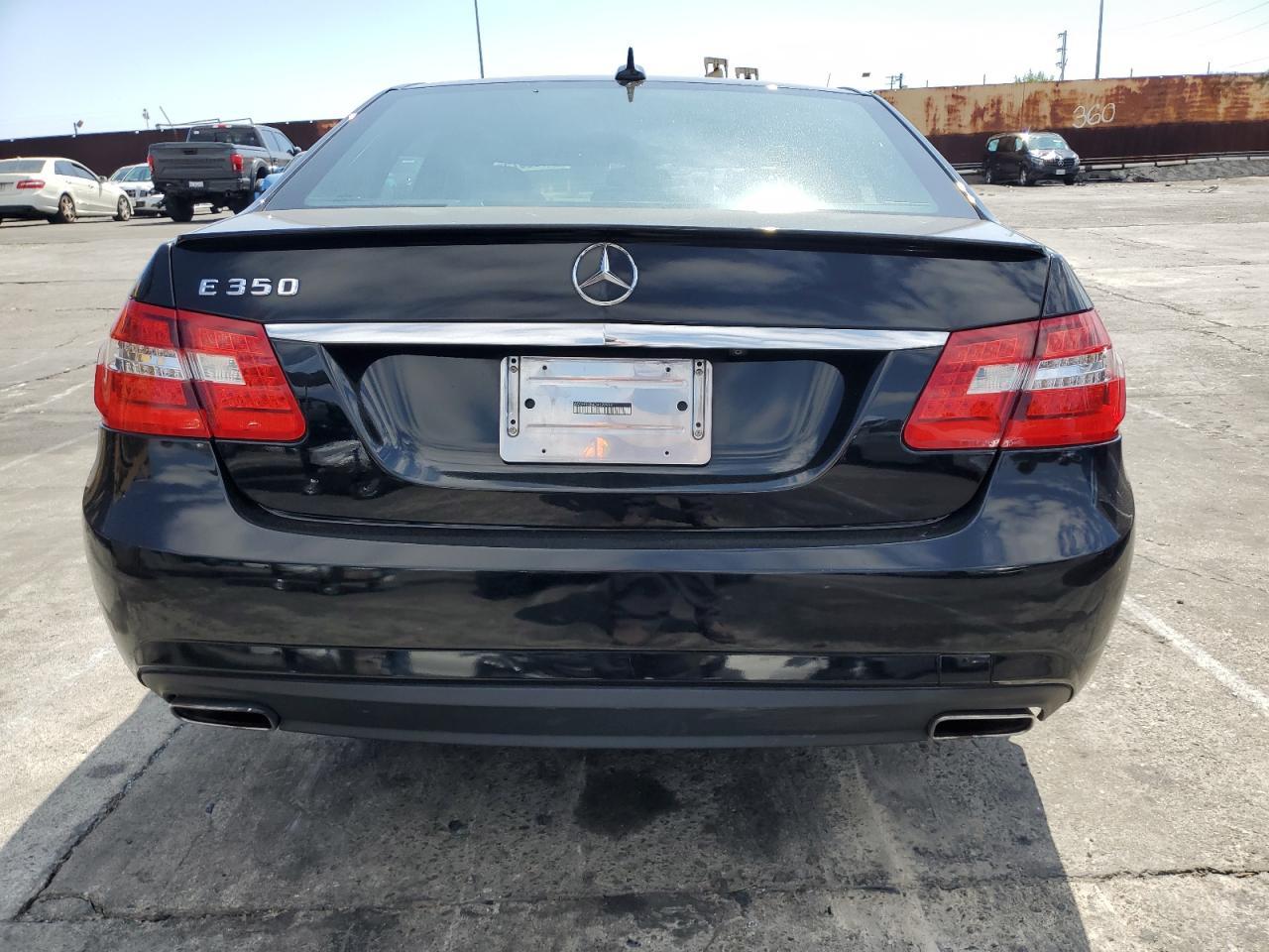 2013 MERCEDES-BENZ E-Class