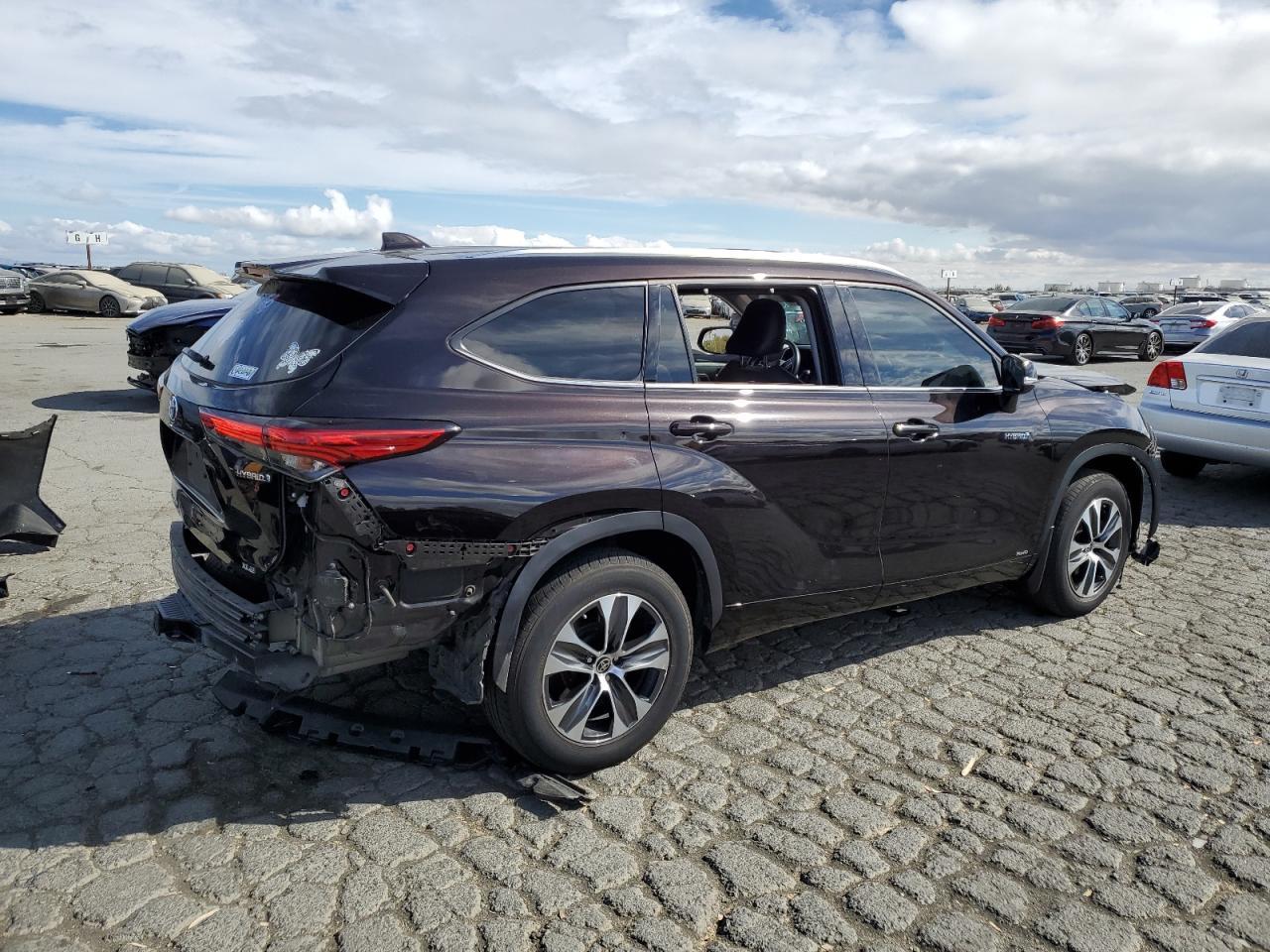 2021 TOYOTA HIGHLANDER