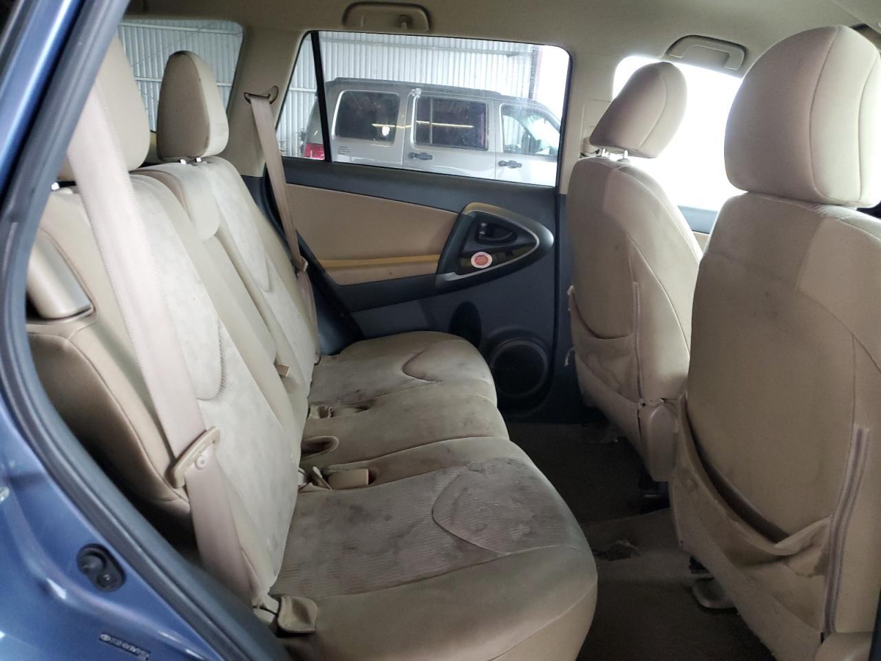 2011 TOYOTA RAV4