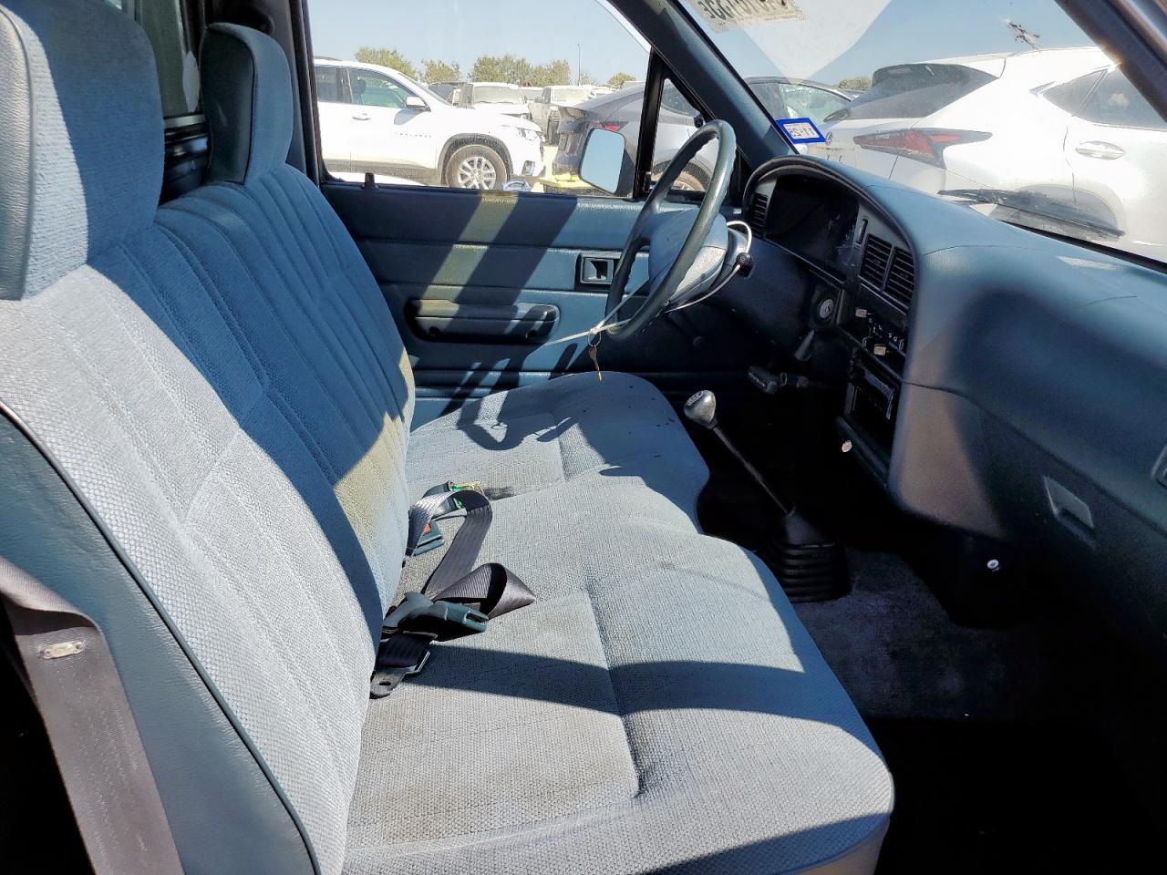 1989 TOYOTA Pickup