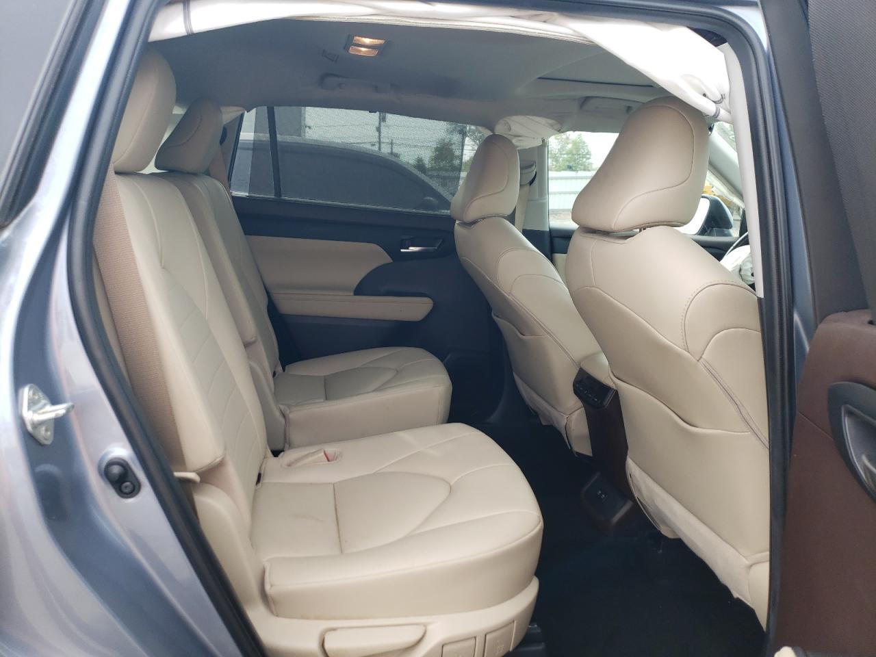 2020 TOYOTA HIGHLANDER