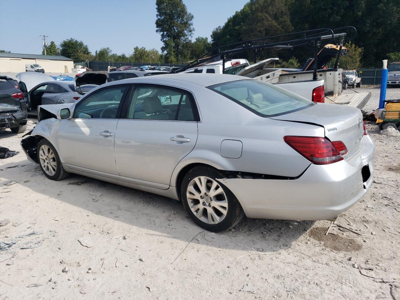 2008 TOYOTA Avalon