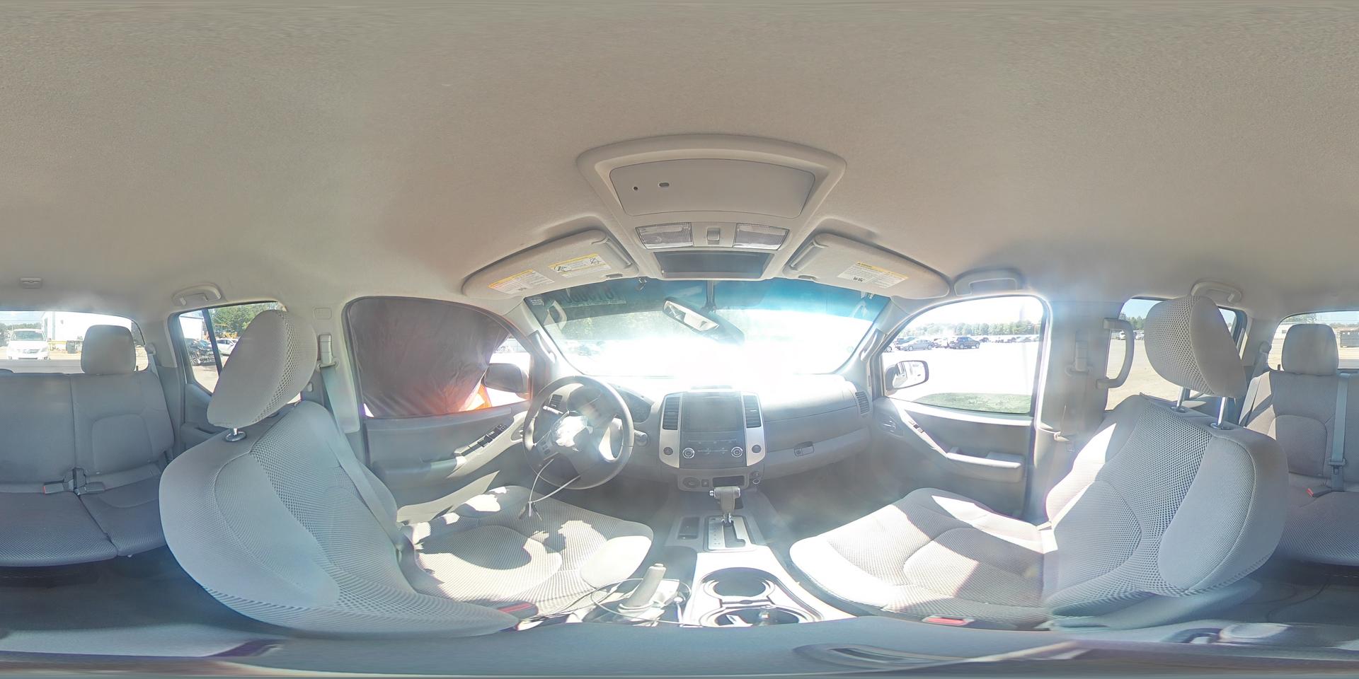 2012 NISSAN Frontier