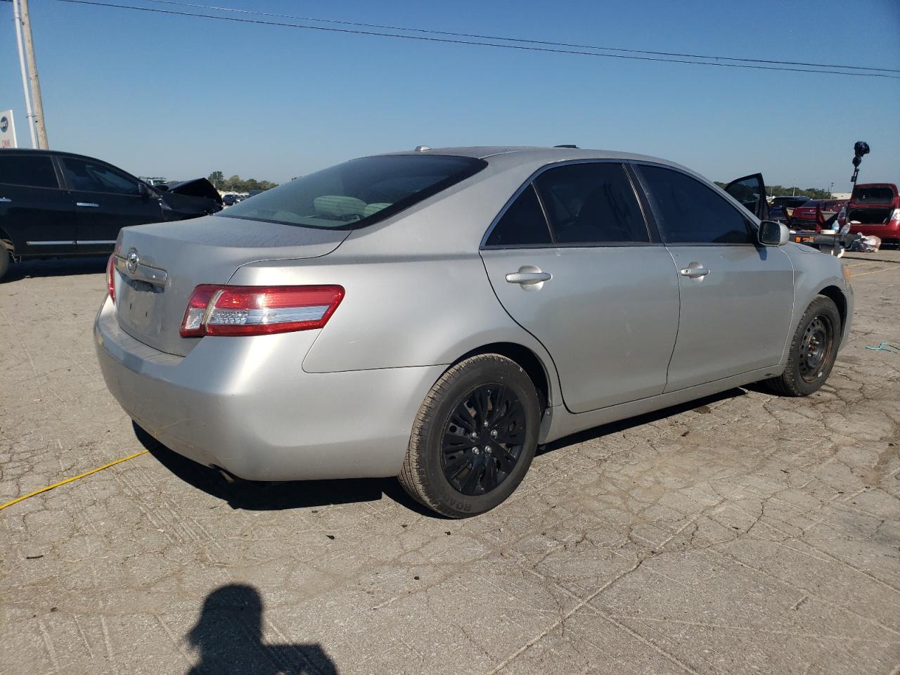 2010 TOYOTA CAMRY