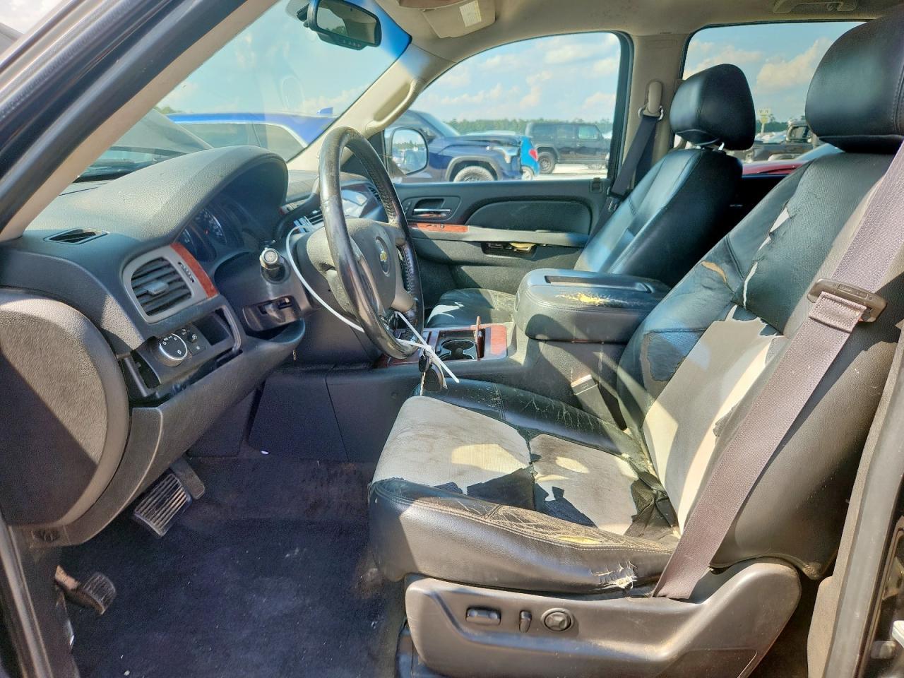 2014 CHEVROLET Suburban