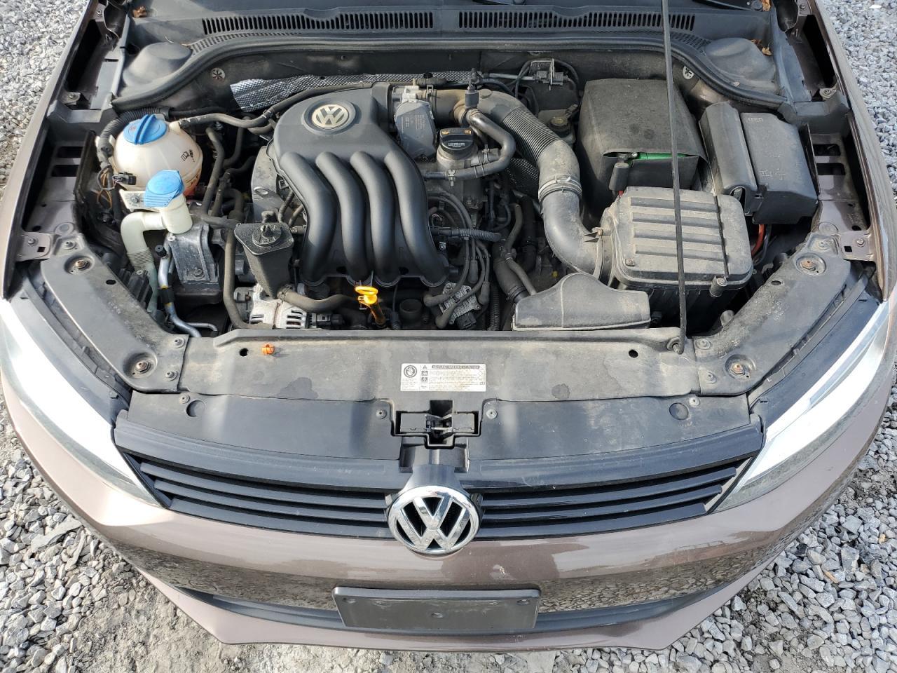 2011 VOLKSWAGEN JETTA