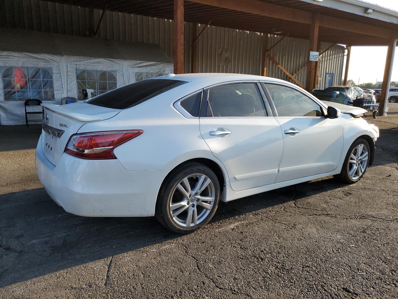 2013 NISSAN ALTIMA