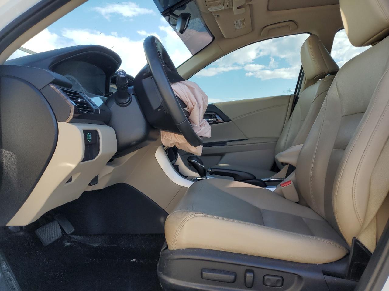 2017 HONDA ACCORD
